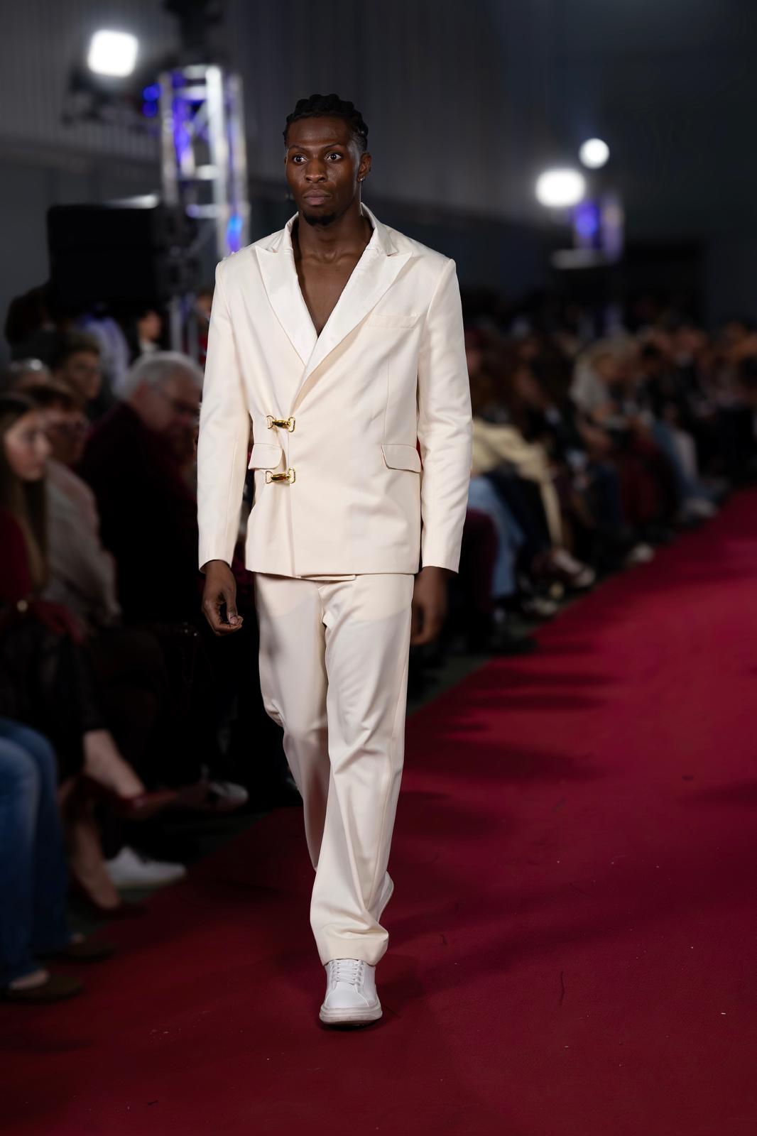 GUARDAZEL FW 2026–2027 haute couture runway look at Fashion Vibes, Milan